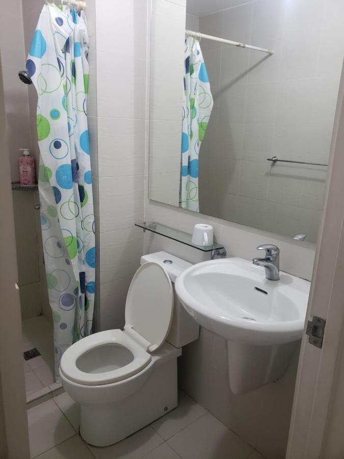 Sutherland Tower Acqua Private Residences Mandaluyong Esterno foto