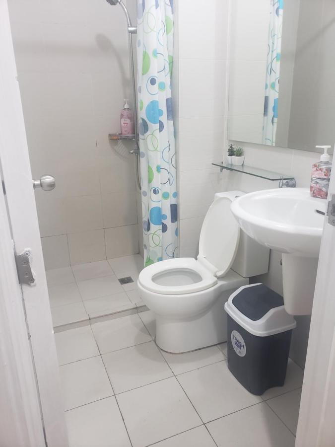 Sutherland Tower Acqua Private Residences Mandaluyong Esterno foto